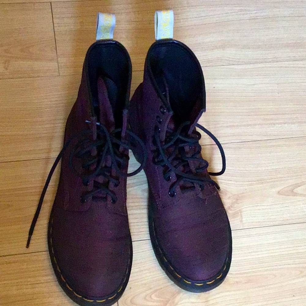 Super cute rare plum Dr. Martens